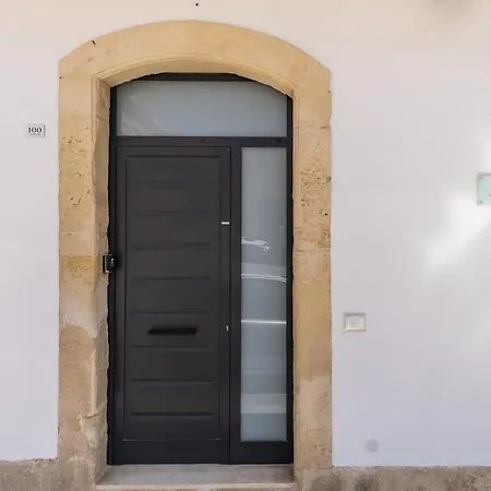 Tatil Evi La Maison De Tante Rosa Siraküza